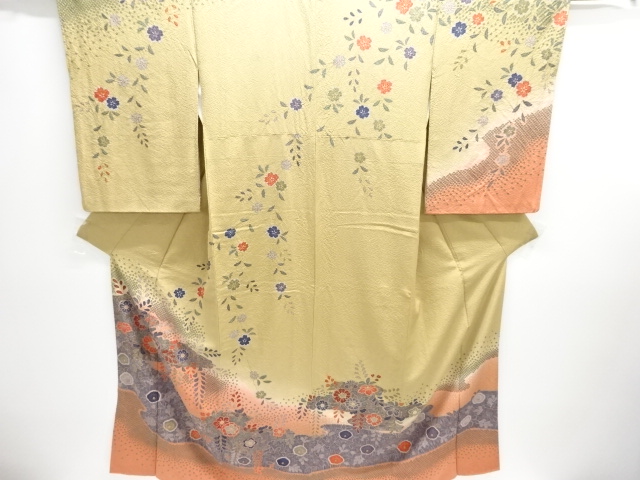 霞に草花模様訪問着